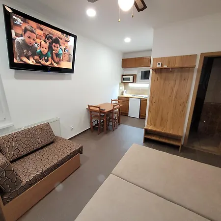 Alenka 3* Штурово